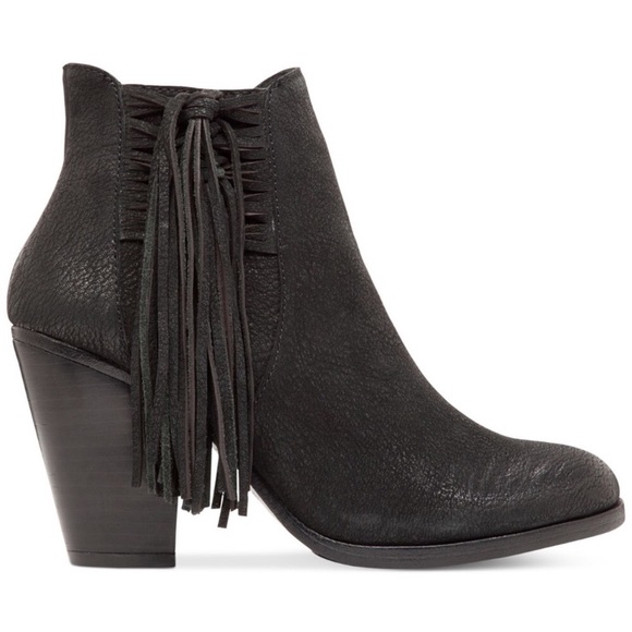 Vince Camuto Shoes - Vince Camuto Harlin black leather booties.